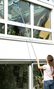Fensterwischer mit Teleskop