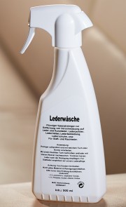 Lederwäsche-Spray